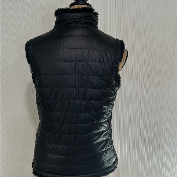 Nicole Miller Reversible Women's Black Quilted Vest - Picture 3 of 10